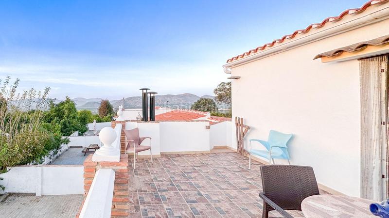 Foto 0c4de5dd-a4b4-4fc0-9852-64f42b8f965e. Chalet in partida dehesilla 80 in Centro Alhaurín el Grande