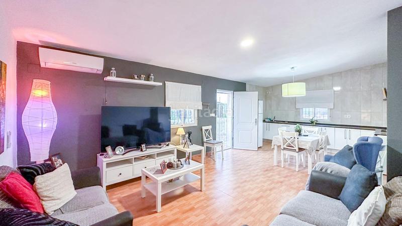 Foto 363b4b3b-d7bc-48f7-b422-ad127682182a. Chalet in partida dehesilla 80 in Centro Alhaurín el Grande