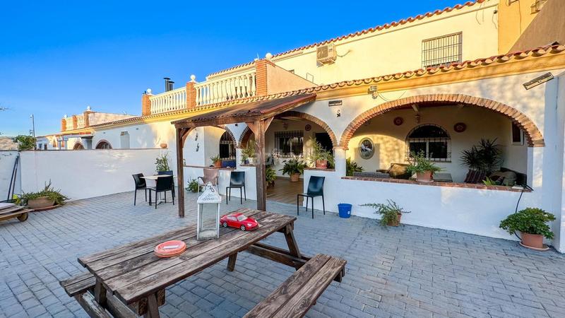 Foto 4d435e7c-12a2-45c7-9fc2-99c44b2732a2. Chalet in partida dehesilla 80 in Centro Alhaurín el Grande