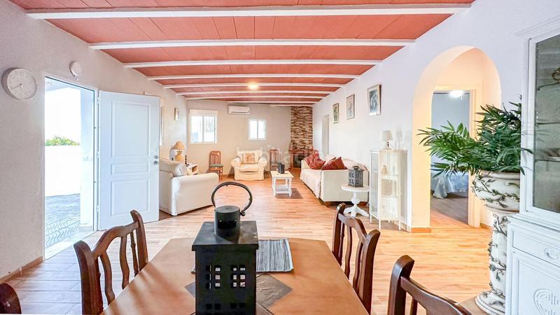 Foto a515fd96-398a-4550-9476-80b2a2fbbc29. Chalet in partida dehesilla 80 in Centro Alhaurín el Grande