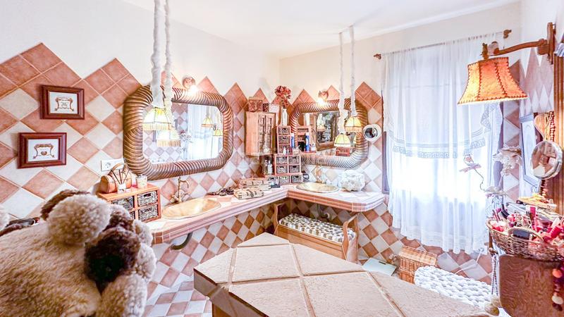 Foto 809f45d4-478f-4380-96e5-9b440a2ccd3d. Xalet a calle ds tenteson bellavista 23196 jaen (Jaén) a Jaén