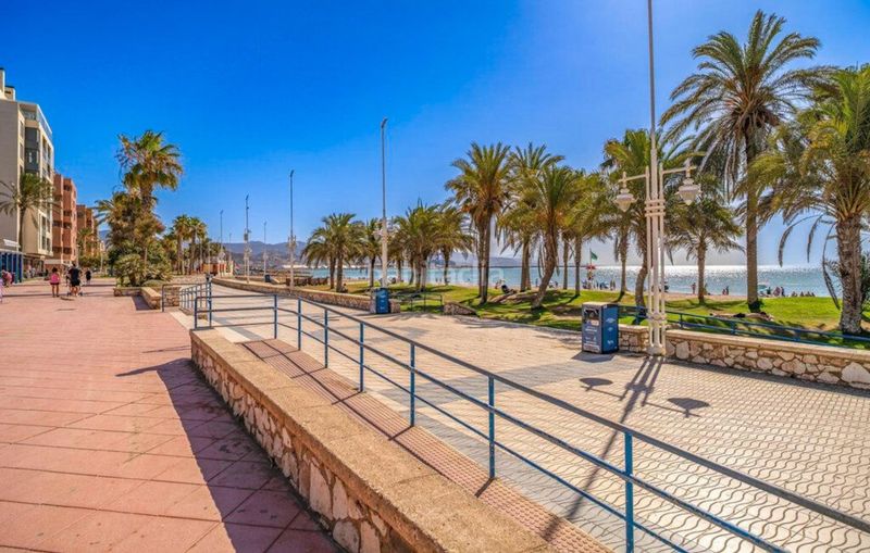 Foto fb3288dd-485d-4531-b52e-198aa2b6d21a. Pis a pacifico 19 a Paseo Marítimo Oeste - Pacífico Málaga