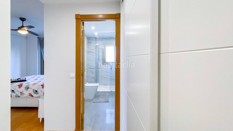 Foto 237d96ec-89c7-422a-b2b8-a0682f9e2c0e. Rent penthouse in calle pacifico 115 in Paseo Marítimo Oeste - Pacífico Málaga