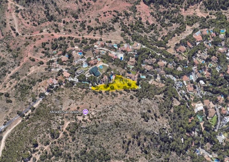 Foto 42e9c62d-7ed1-462b-8637-caa9c7bf4fa8. Wohngrundstück in calle stradivarius 17 in Jarazmin Málaga