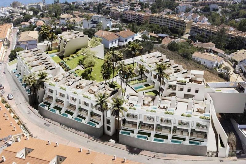 Foto 78a3abd8-832e-495d-96ee-647071e18f75. Casa adosada adosado de 3 dormitorios, 3 baños en torreblanca en Fuengirola