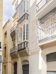 Edificio en La Goleta - San Felipe Neri. Edificio en construcción en el centro de málaga