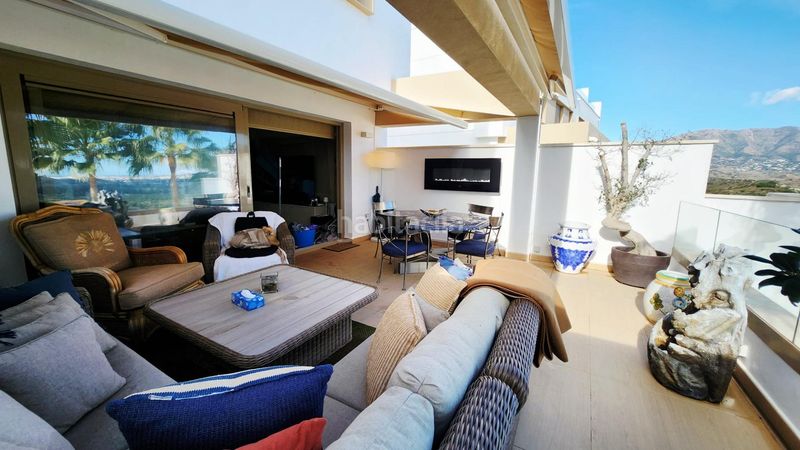 Foto c31d67d9-87ab-42fd-a844-021f0b156dc9. Casa amb aparcament piscina a La Cala Golf - Lagar Martell Mijas