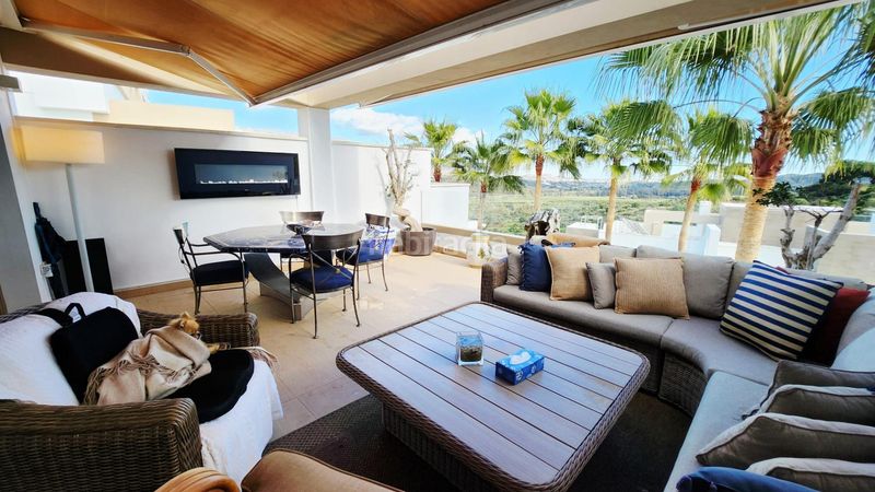 Foto e8699345-e54a-401e-9b0c-1f071820dffc. Casa amb aparcament piscina a La Cala Golf - Lagar Martell Mijas