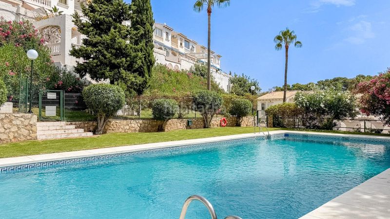 Foto e2d8cd0f-40b2-4d3c-bced-1d60a131ccba. Casa adossada amb calefacció aparcament piscina a Benalmádena