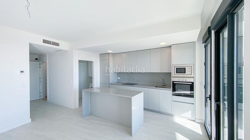 Foto ad7bfb39-8bd3-43b6-b469-f656a48145ef. Lloguer pis amb calefacció aparcament piscina a Martín Carpena - Torre del Río Málaga