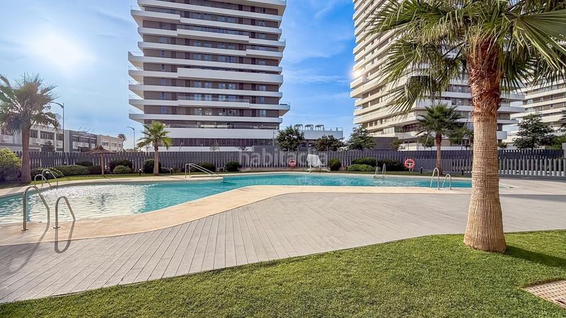 Foto bc408126-58f1-4ad3-9352-c96fb1f16190. Lloguer pis amb calefacció aparcament piscina a Martín Carpena - Torre del Río Málaga