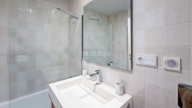 Foto eca0ea21-4619-4af8-866f-3e6e5210348c. Lloguer pis amb calefacció aparcament piscina a Martín Carpena - Torre del Río Málaga