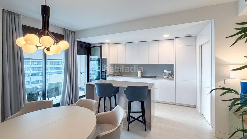 Foto fddc9e49-3187-402f-9c57-e162fcc7bf98. Rent flat with heating parking pool in Martín Carpena - Torre del Río Málaga