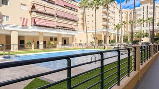 Etagenwohnung in Teatinos. Piso de 4 dormitorios en teatinos. málaga