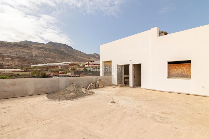 Foto 3d62633c-26d2-4469-883e-663f6387e4c8. Casa en calle trasera lomo don tomas s/n en Los Quintana - Piso Firme Gáldar