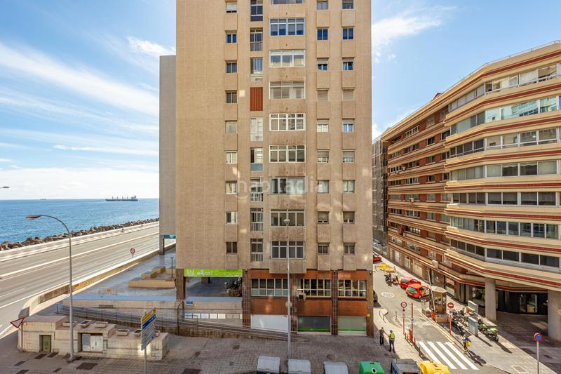 Foto e247bd88-def3-4fe8-b7dd-1f950c2e1948. Flat in avenida de canarias 14 in Triana Palmas de Gran Canaria (Las)