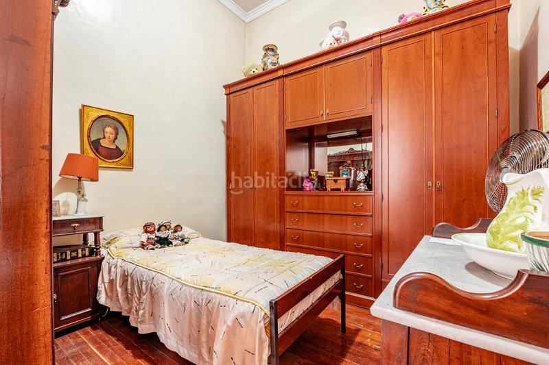 Foto 3c294b25-f15d-4f8e-a5c7-01e5b329ad6c. Casa a calle león y castillo 3 a Arucas casco Arucas