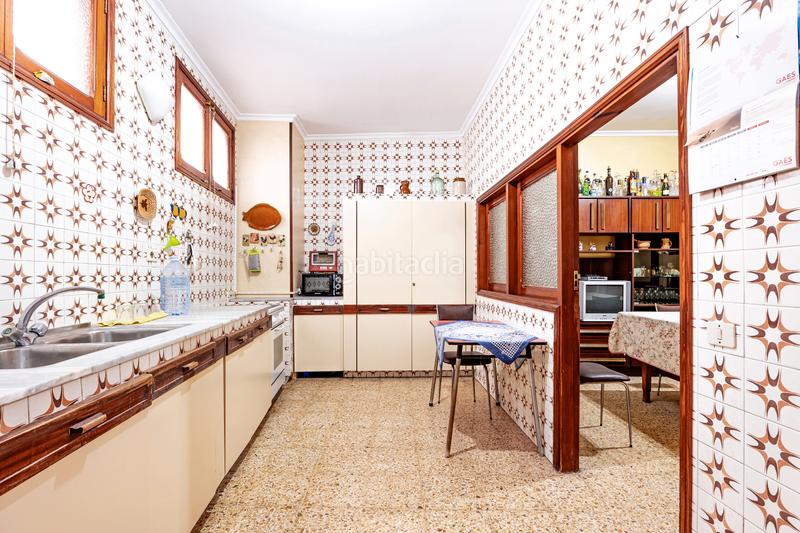 Foto ae1d3f83-8127-4d0d-8040-51ced71518f4. Casa a calle león y castillo 3 a Arucas casco Arucas