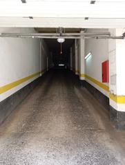 Aparcament cotxe a Calle ángel guimerá 43