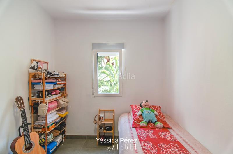 Foto 597a7788-82c6-4baa-9470-383d04b4ab48. Piso en grupo san josé artesano 2 en Gáldar pueblo Gáldar