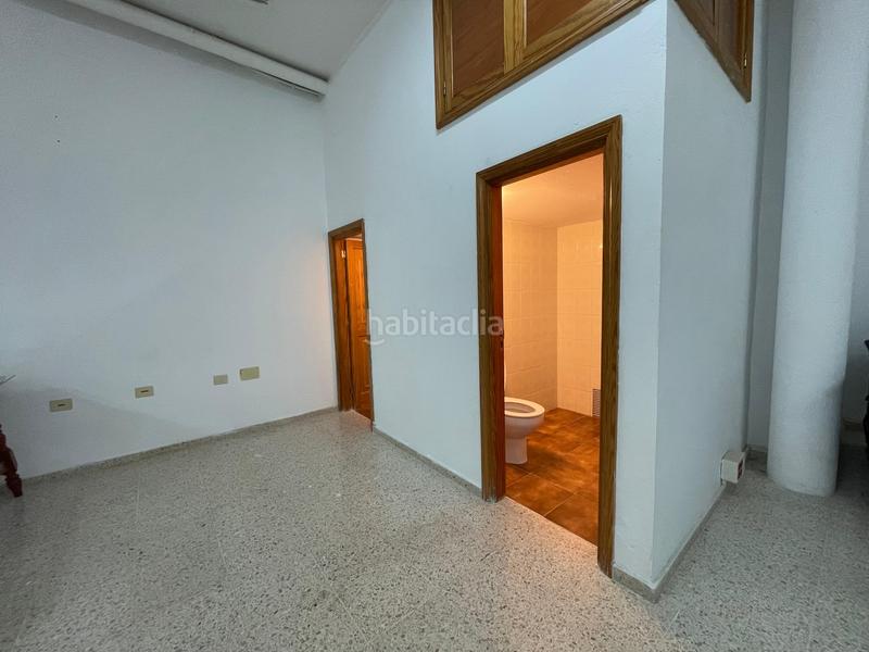 Foto df0a06ff-0d28-48a9-a256-2df1873f08d7. Alquiler local comercial en calle hurtado de mendoza 14 en Telde
