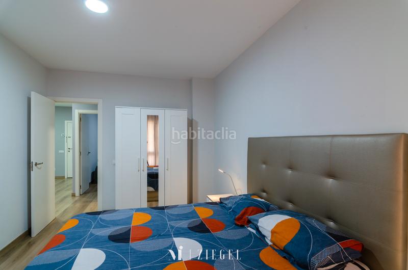 Foto 09349f51-add1-43cd-8373-ee52681b77bd. Alquiler piso en calle cirilo moreno 10 en Santa Catalina - Canteras Palmas de Gran Canaria (Las)