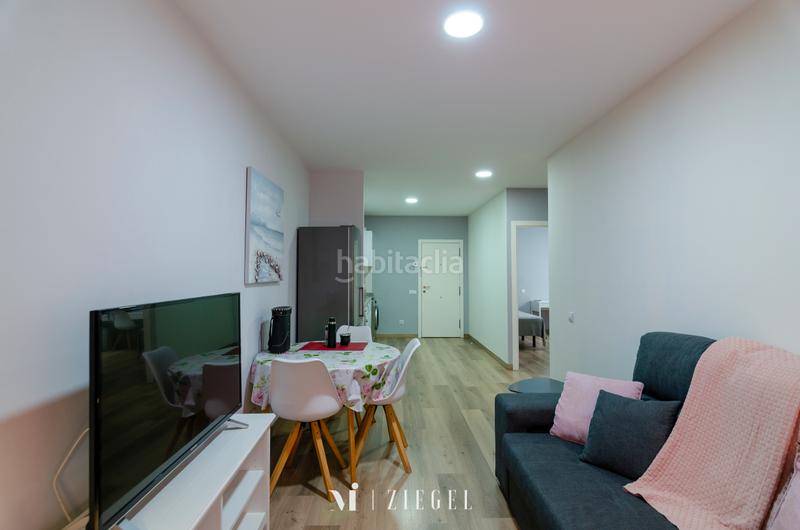 Foto 2b397e67-b044-4b14-9b92-383e55ee2f3a. Alquiler piso en calle cirilo moreno 10 en Santa Catalina - Canteras Palmas de Gran Canaria (Las)
