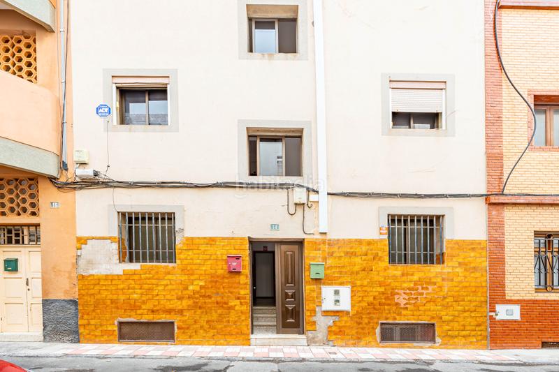 Foto 6197282b-1d3b-4387-aad4-1b85a7f2626a. Piso en calle rosaura 14 en Schamann - Rehoyas Palmas de Gran Canaria (Las)