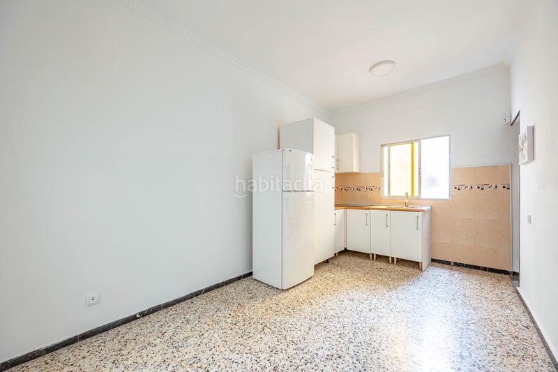 Foto c6522f17-b442-4883-9218-82622cb27012. Piso en calle rosaura 14 en Schamann - Rehoyas Palmas de Gran Canaria (Las)