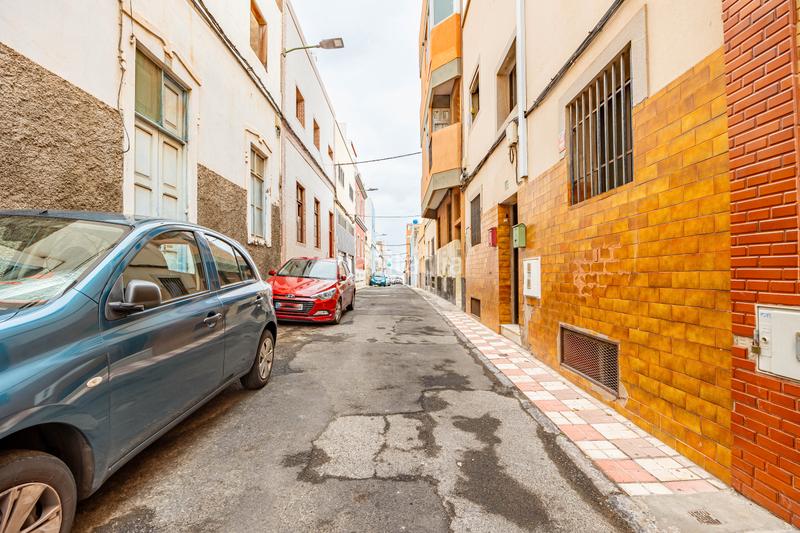 Foto fa82ae1a-16c0-4b45-b0d6-a56c6bbd2b1e. Piso en calle rosaura 14 en Schamann - Rehoyas Palmas de Gran Canaria (Las)