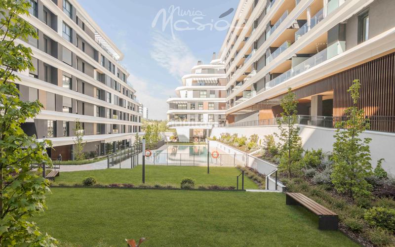 Foto 4ff4d965-36ba-4a01-ace9-ea5388a809d1. Flat in calle de alejandro dumas 42 in Imperial Madrid