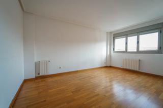 Flat in Calle carolina coronado 16