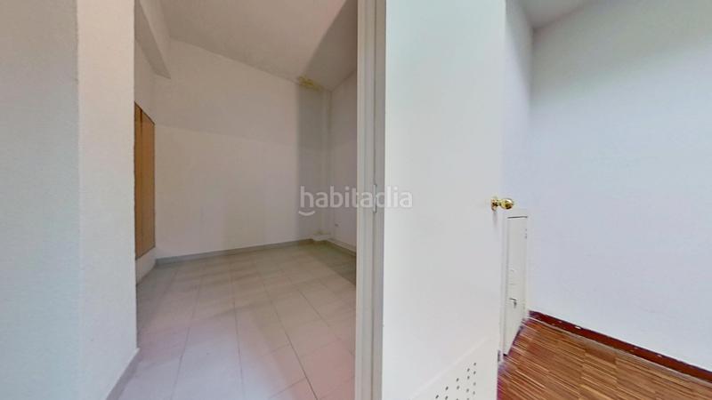 Foto 0d019859-9546-4fc1-ac4b-c6970ef224a6. Local commercial dans Guindalera Madrid