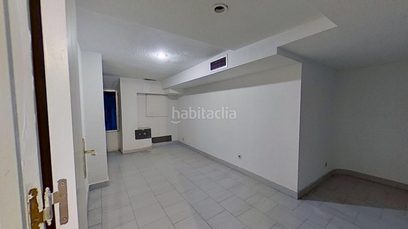 Foto 83bbe5e1-5554-4036-9bab-476b69cc8a15. Local commercial dans Guindalera Madrid
