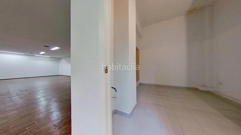 Foto f690f3d8-0b5b-46af-b1a2-be6290dea96d. Locale commerciale in Guindalera Madrid
