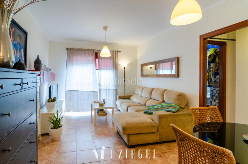 Foto b15d8e86-5eb3-43ac-b1f9-1c325a6fbc2c. Piso en calle clemente jordán 12 en Juan XXIII Arucas