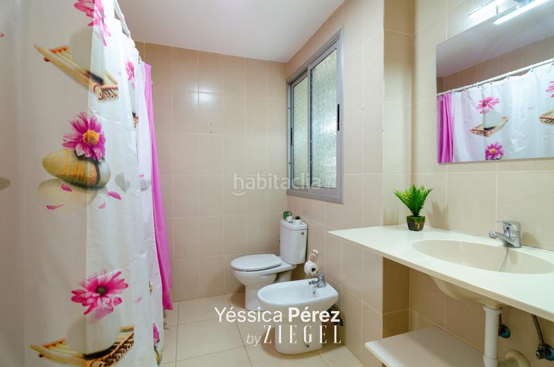 Foto 8a2ad0bb-8b8d-4281-abac-876e0acbd0f0. Lloguer casa a urbanización sau-playa canaria 14 a Gáldar