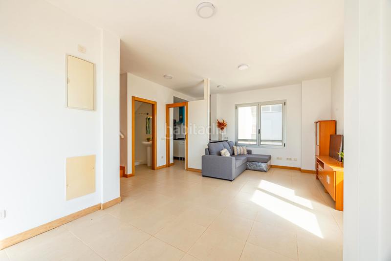 Foto 41c3da95-8ad8-448d-ac04-b84bf0798768. Lloguer casa a urbanización sau-playa canaria 14 a Gáldar