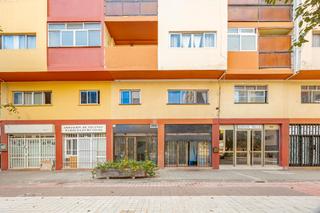 Business premise in Avenida escaleritas 136