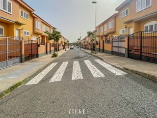 Haus  Calle maría lisson, soprano