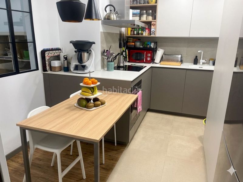 Foto eb90ffe1-4ec1-4890-b4ec-23e9e9894f0b. Pis amb aparcament a Acacias Madrid