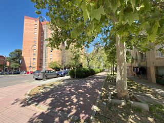 Pis  Calle de la bisuteria