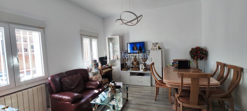 Foto 69c80d9d-7fee-4188-9b53-1698d7ff8a7d. Pis amb aparcament a Simancas Madrid