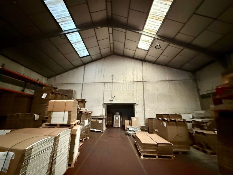 Foto 4996d5ef-96dd-456f-8053-9b63bd54b52d. Nau industrial a calle de los montes de león 13 a San Fernando de Henares