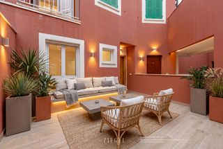 Flat in Calle hacienda del pino 1