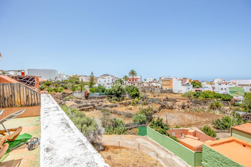 Foto 99336269-2574-40f8-a039-7001e0794325. Casa amb aparcament a Ingenio pueblo Ingenio
