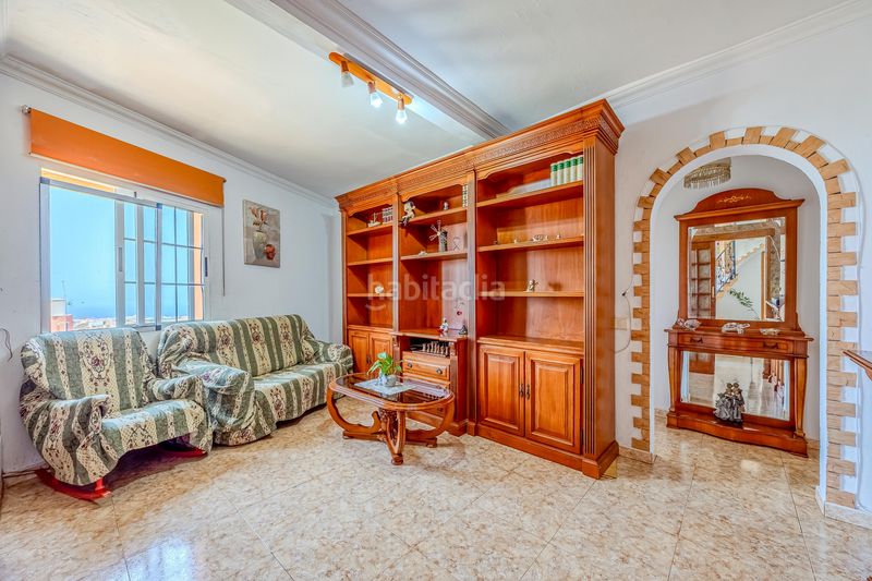 Foto b170e9aa-f888-4efc-996d-6f4a9f41be88. Casa amb aparcament a Ingenio pueblo Ingenio