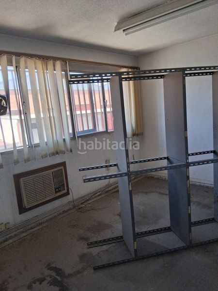 Foto cc32d1a5-f5af-44cb-bd1f-a4b5e8502d84. Nau industrial a calle de los montes de león 17 a San Fernando de Henares