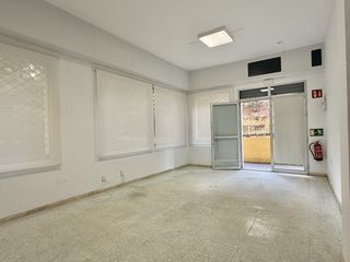 Local Comercial en Calle Sargento Provisional 1
