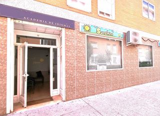 Local Comercial a Calle Lago Blanco